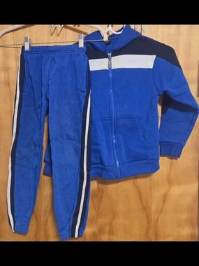 BLUE FASHION SPORTSWEAR FOR BOY 7Y